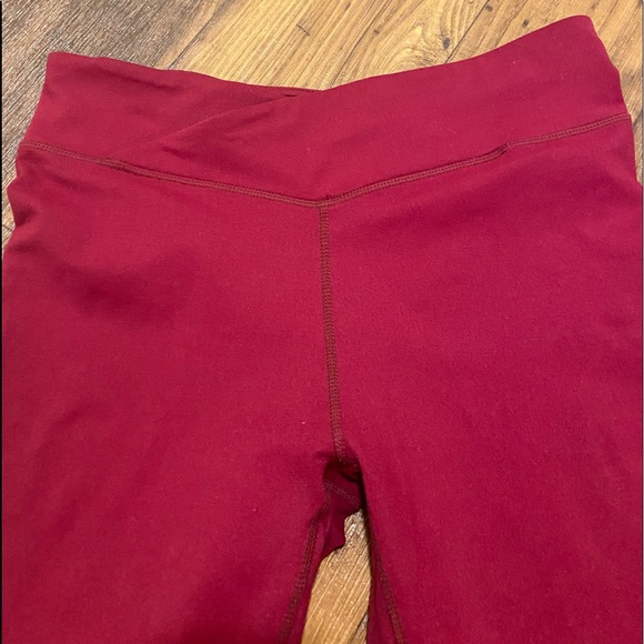 Fabletics Powerhold Crop Leggings - Picture 2 of 3
